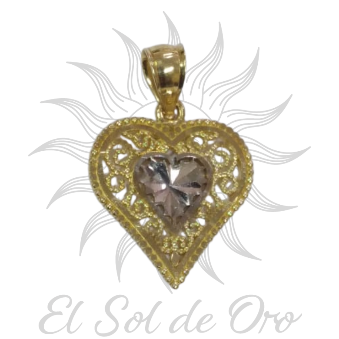 Dije de corazón con filigrama