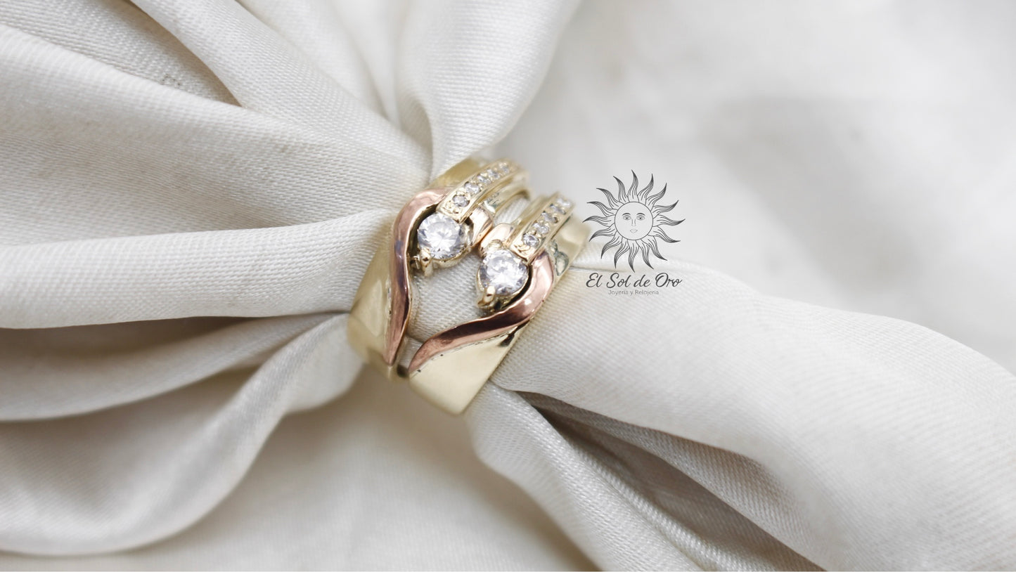 Anillos doble tono en forma de corazón