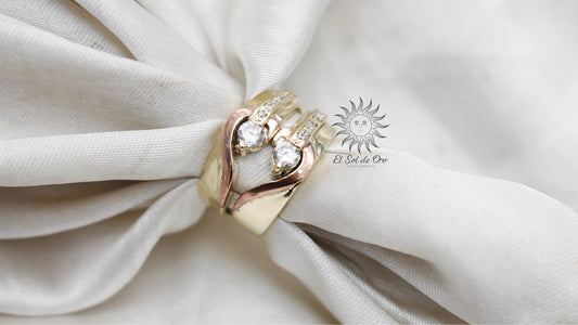 Anillos doble tono en forma de corazón