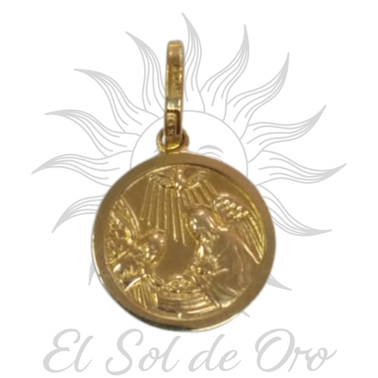Medalla de natividad de 14kt